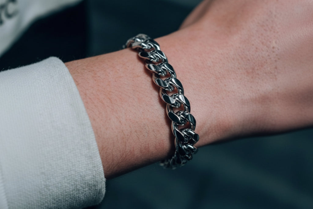 Natrix Cuba Chain